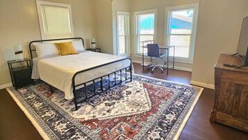 3 bedrooms, free WiFi, bed sheets