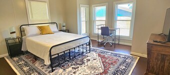 Cozy 3-bedroom house in peaceful Oneonta NY