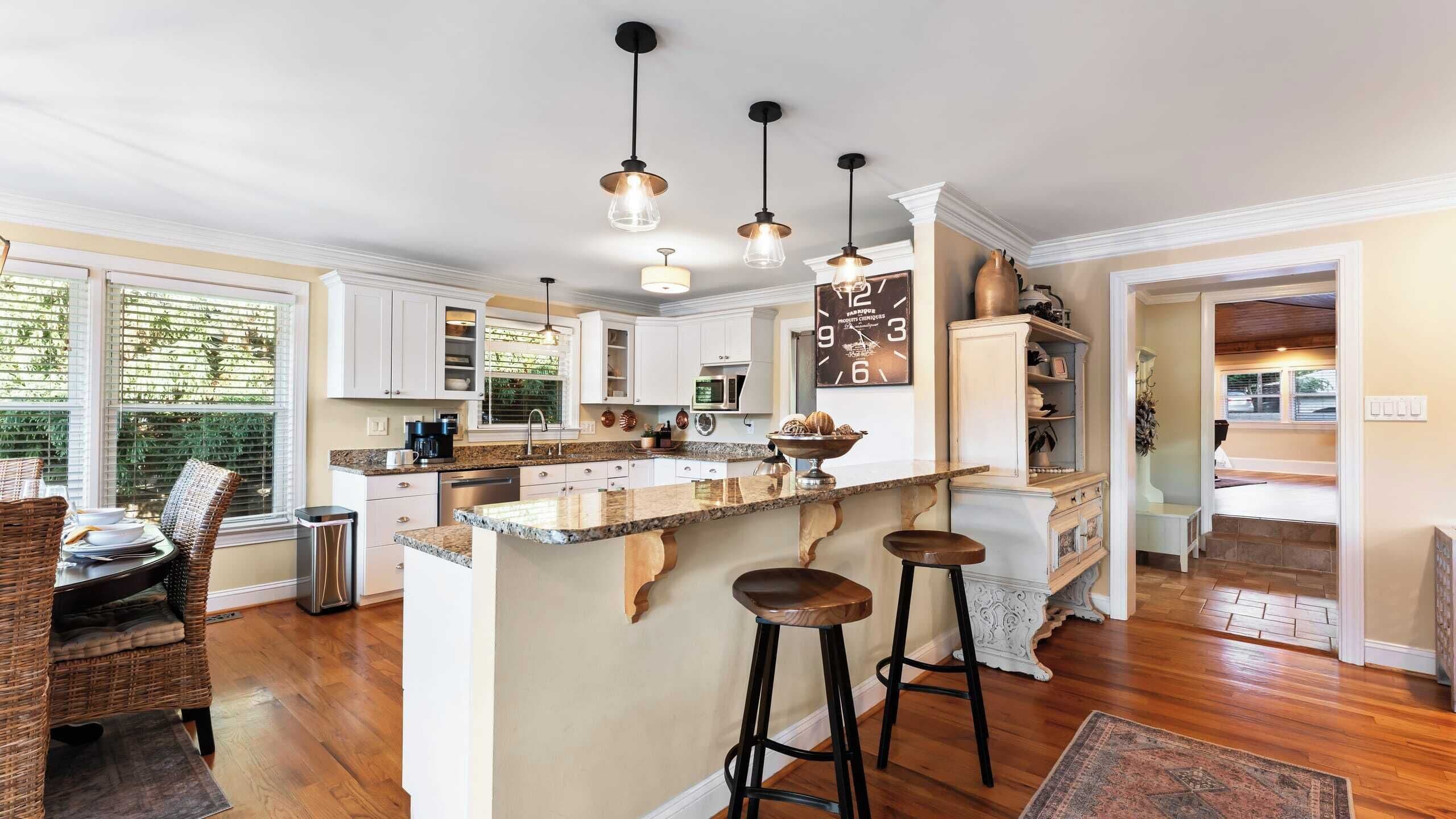 House (4 Bedrooms) | Interior