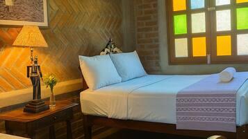 Deluxe Double Room, Non Smoking, Mountain View | Individually decorated, individually furnished, free WiFi, bed sheets