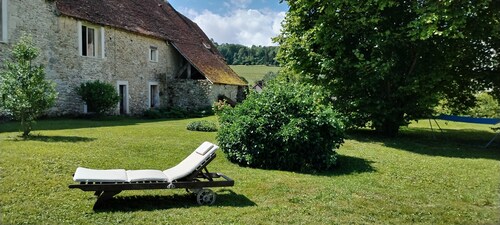 Authentic medieval seigniory. A timeless experience.