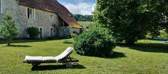 Authentic medieval seigniory. A timeless experience.