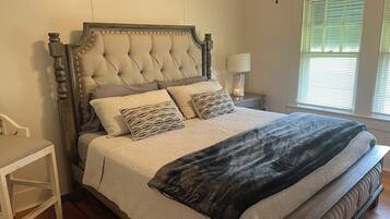 3 quartos, ferros/tábuas de passar roupa, Wi-Fi de cortesia