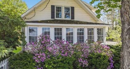 Cozy 3 Bedroom • Office • Sauna • Near Downtown Augusta and Maine General