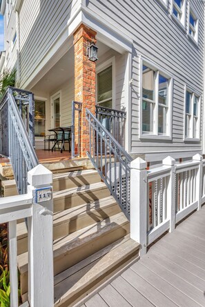 تفاصيل الفندق من الخارج