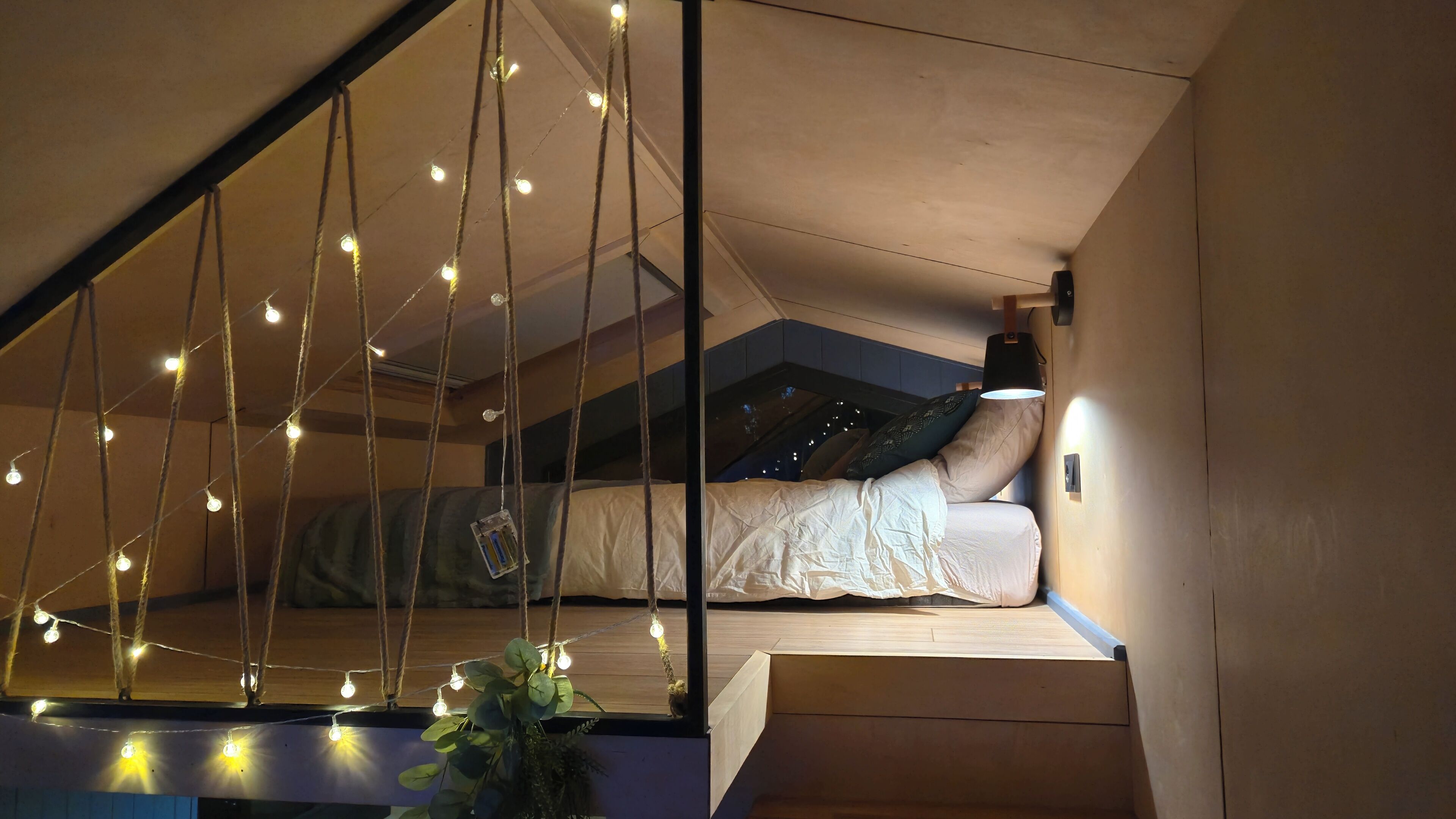 1 slaapkamer, een strijkplank/strijkijzer, reisbedje, gratis wifi