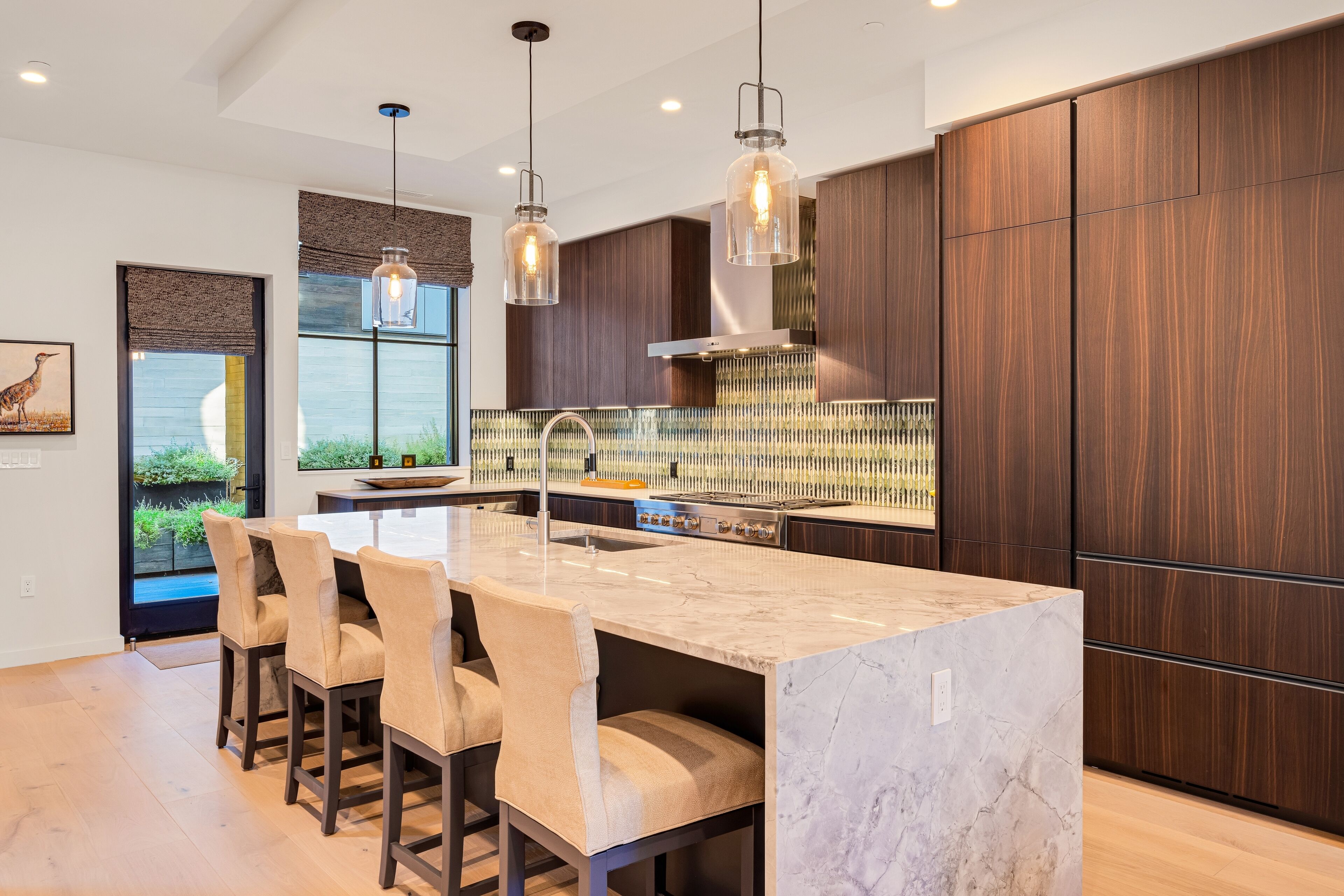 ثلاجة، ميكروويف، فرن، موقد طهي مسطح