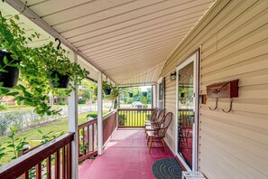 المنطقة المحيطة بالمنشأة