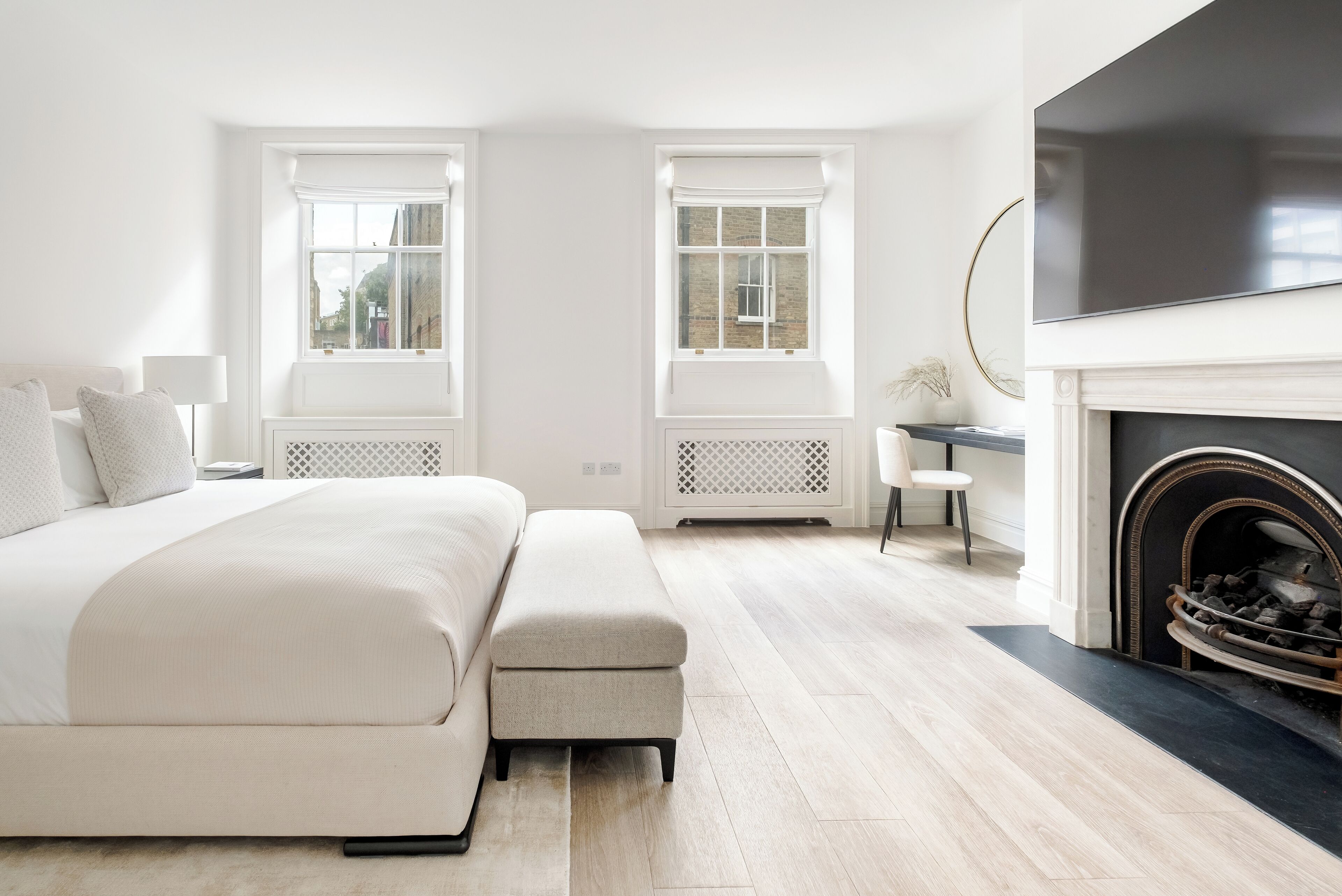 4 habitaciones, tabla de planchar con plancha, wifi y ropa de cama 