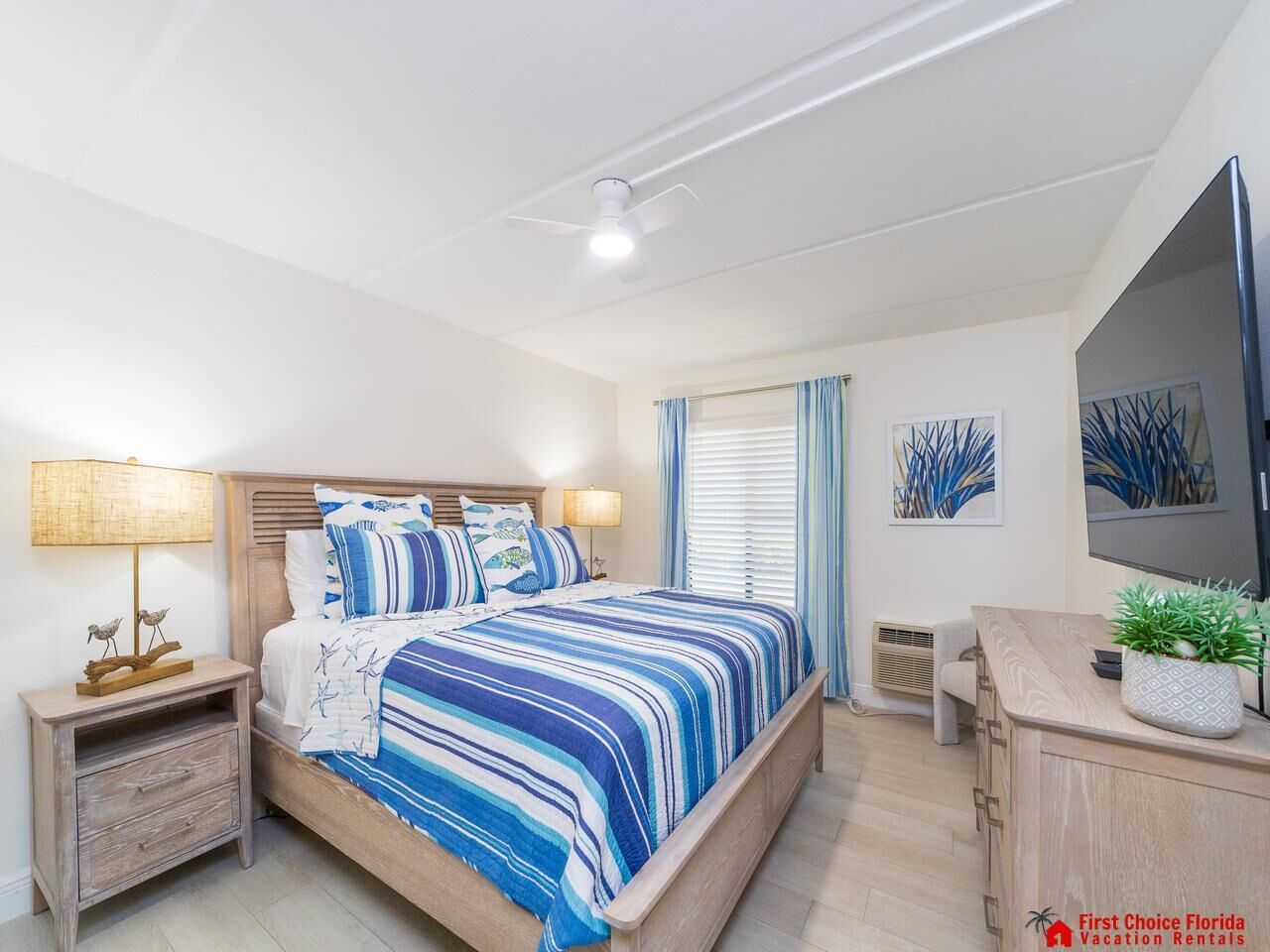 Fer et planche à repasser, Wi-Fi gratuit, draps fournis