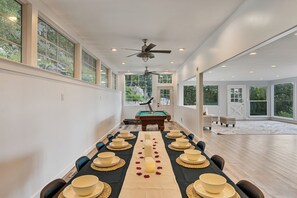 Luxury House, 4 Bedrooms, Kitchen, Mountain View | Dining room - Casa Mattia 4BR Luxury Mountain Home (Suffern)