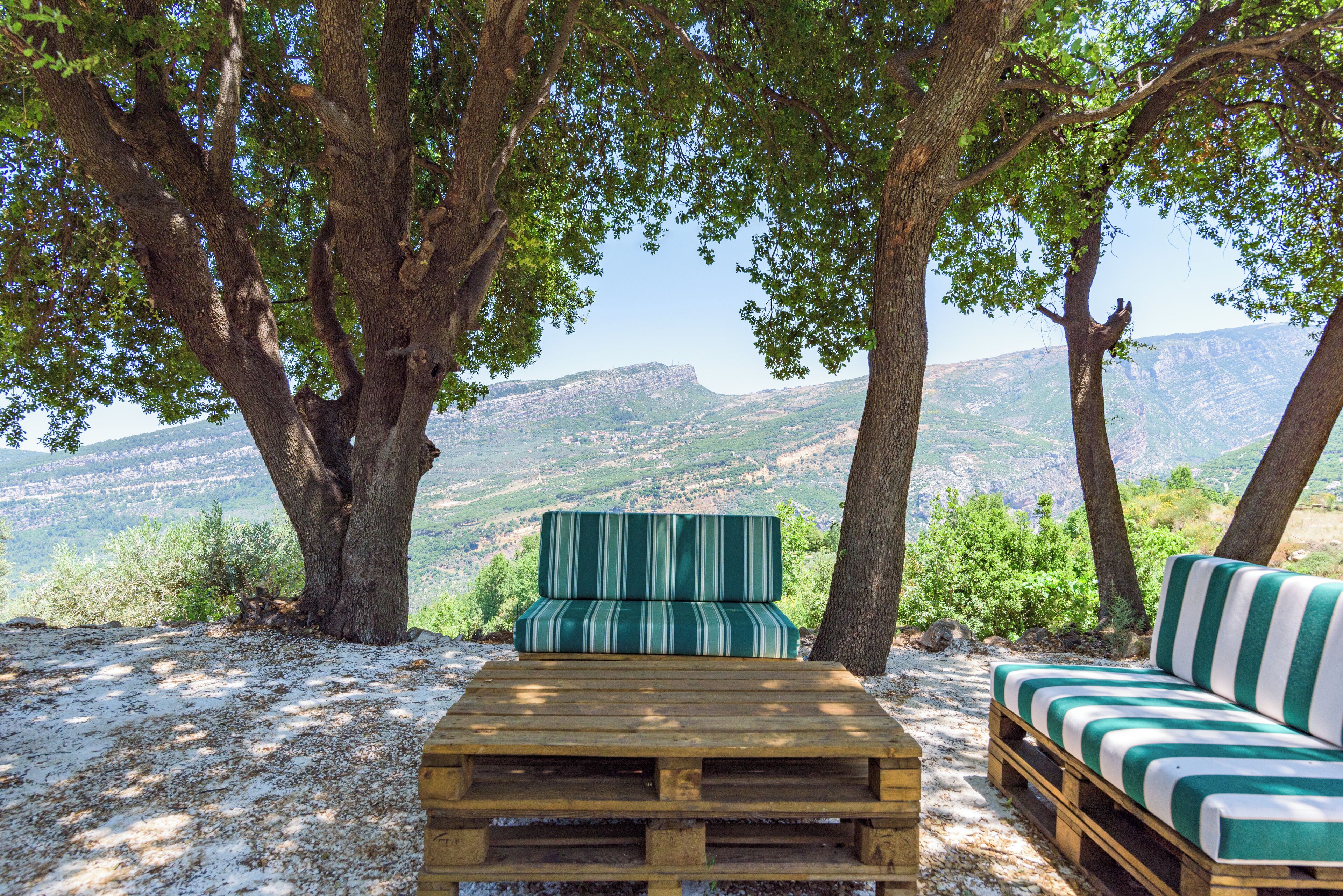 House, 4 Bedrooms, Kitchen, Mountain View | Terrace/patio