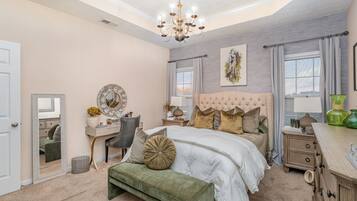 Desk, iron/ironing board, WiFi, bed sheets