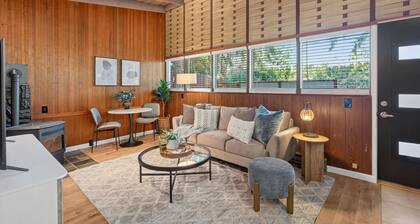 Mid-Century Hideaway, Near Forest Park