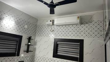 House, 1 Bedroom | Bilik Mandi | Pancuran mandi, tuala disediakan, sabun, syampu