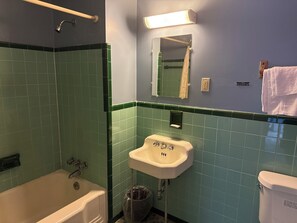 Double Room | Bathroom