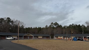 واجهة المنشأة