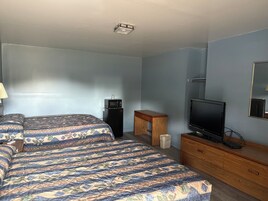 Double Room | Desk, free WiFi