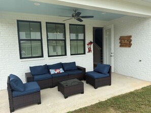 Terrace/patio - The Lily Loop Retreat (Oxford)