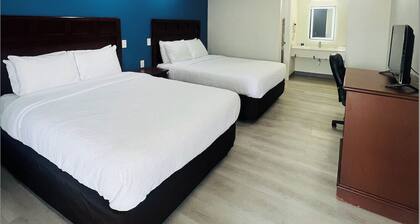 Hallmark Inn and Suites