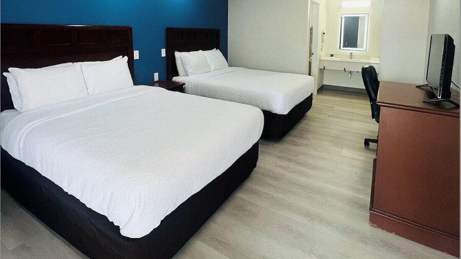 Hallmark Inn and Suites