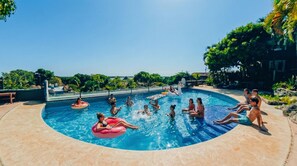 Outdoor pool - Viajero Bacalar Hostel (Bacalar)