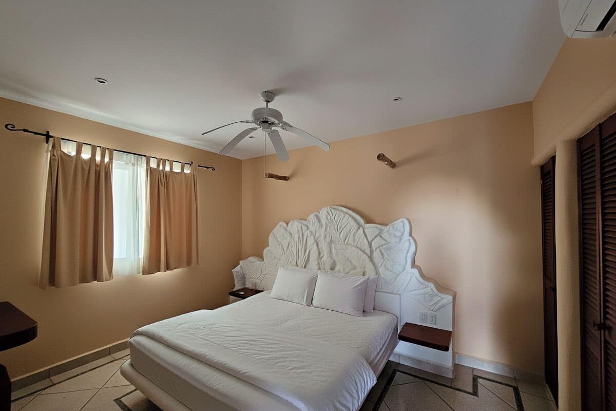 Standard Double Room, 2 Double Beds, Private Bathroom | Free WiFi