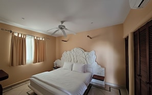 Standard Double Room, 2 Double Beds, Private Bathroom | Free WiFi