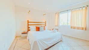 Standard Studio, 1 King Bed, Kitchen | Soundproofing, free WiFi, bed sheets - Viajero Bacalar Hostel (Bacalar)