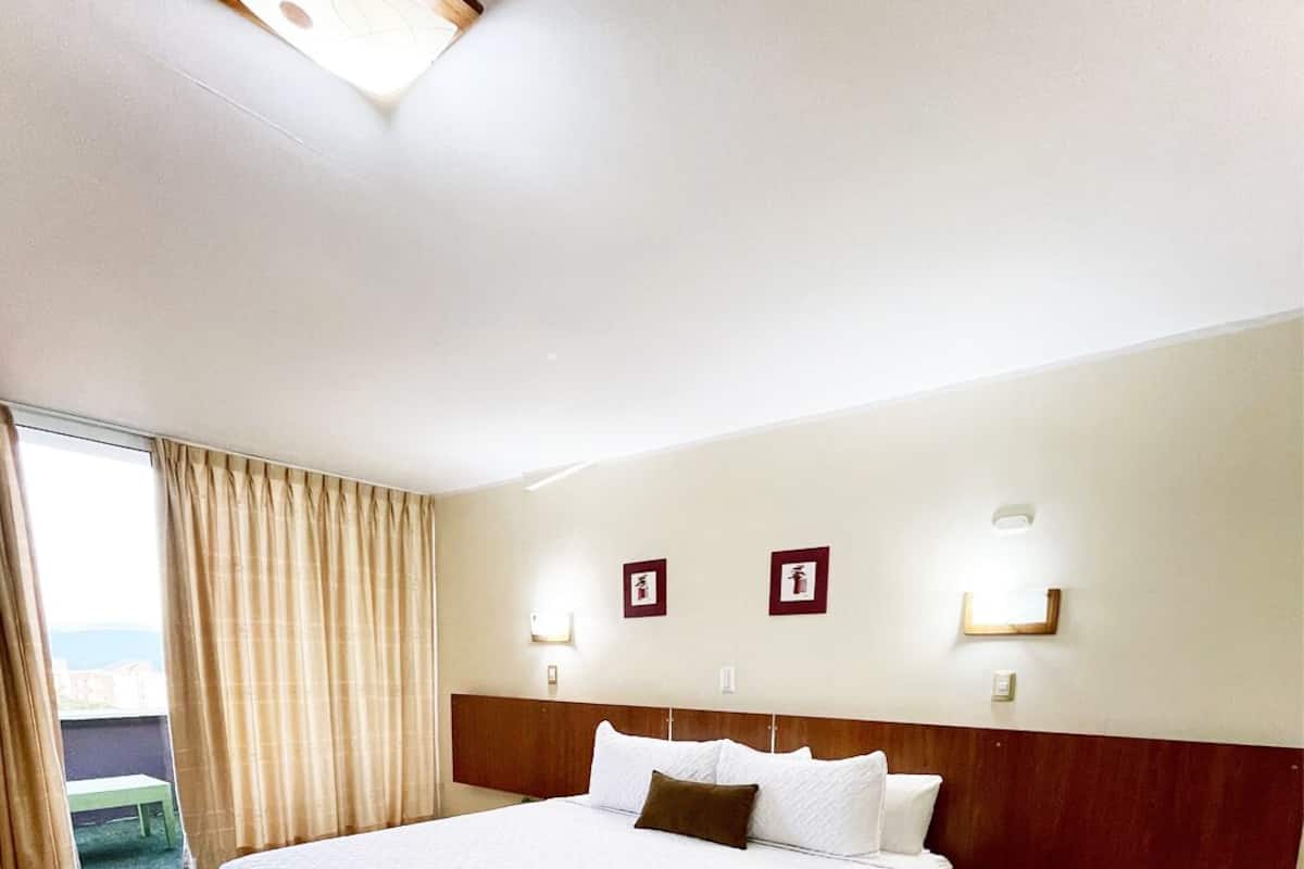 Ropa de cama de alta calidad, cubrecamas y colchones con pillow-top