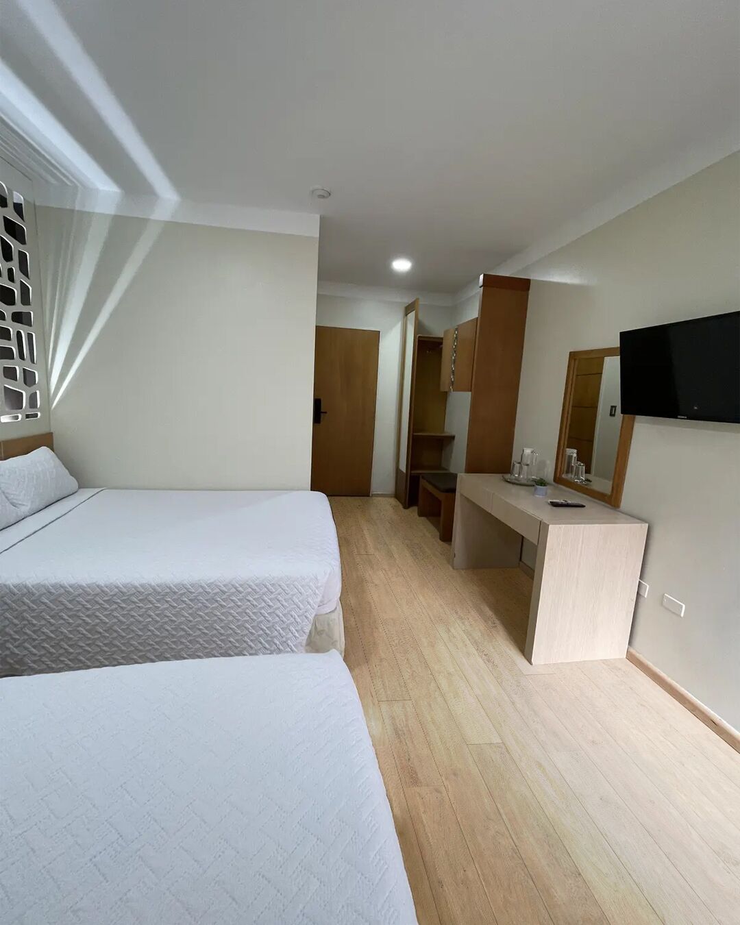 Comfort Double Room, Mountain View | Premium bedding, down comforters, pillowtop beds, in-room safe