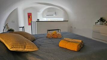 1 chambre, fer et planche Ă repasser, Wi-Fi, draps fournis