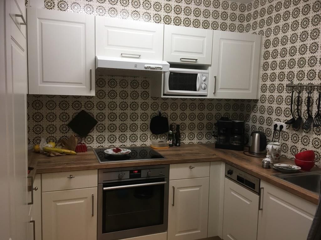 Mikrowelle, Ofen, Herdplatte, Geschirrspüler