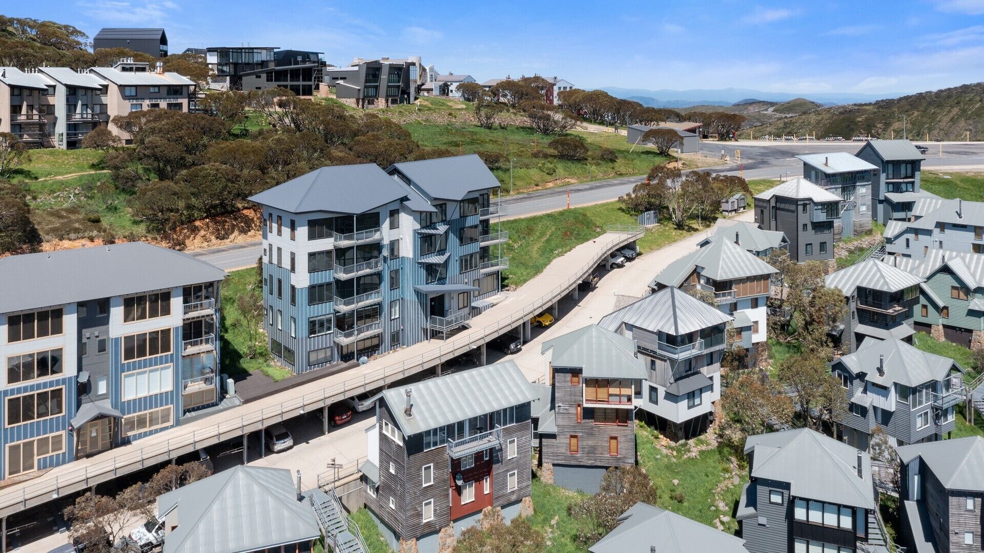 المنشأة من الخارج