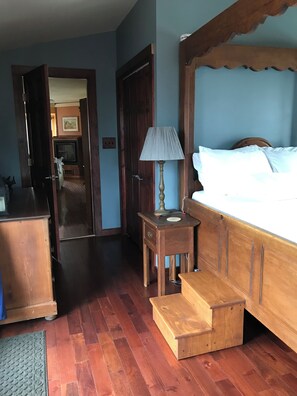 1 多间卧室、�熨斗/熨衣板、WiFi、床单