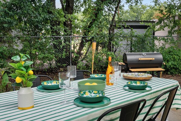 Outdoor dining