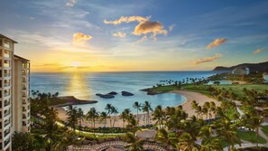 On the beach - Ko Olina 2BR Mountain-View Villa – Luxury Stay with Lanai, Pools & Resort Perks (Kapolei)