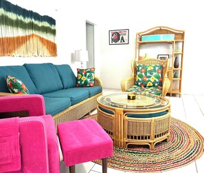 تلفزيون ذكي، كُتُب