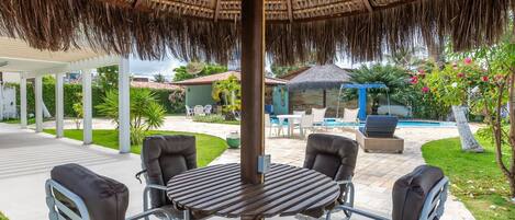 Villa | Outdoor dining