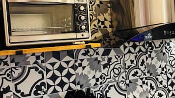 Microwave, oven, stovetop