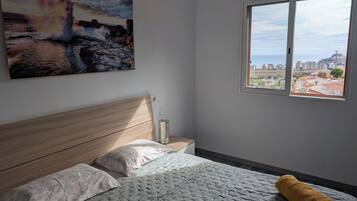 2 dormitorios, tabla de planchar con plancha, wifi