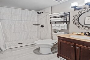 Shower, hair dryer, towels, soap - Château Rouge 215 ~ Midway Chalet
Cozy Condo, Indoor Pool, Hot Tub & Fireplace! (Red Lodge)