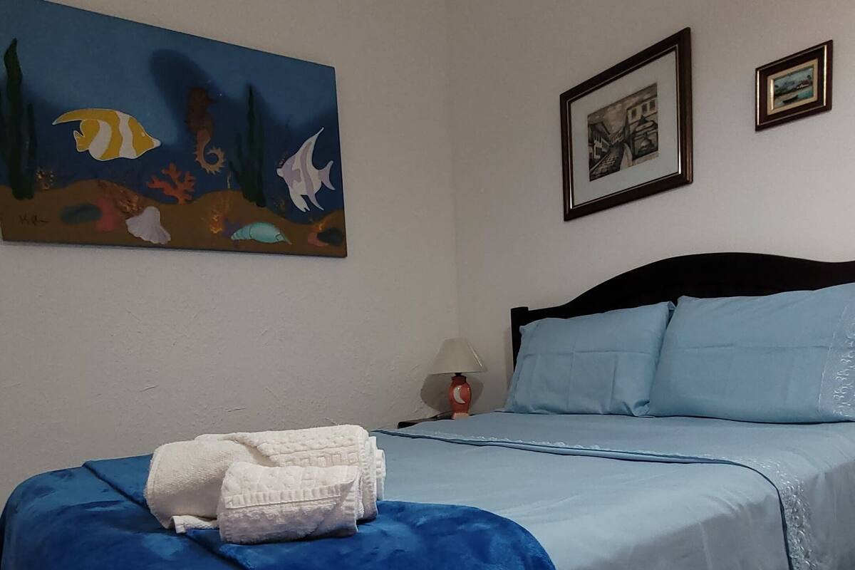 Standard Chalet, Lanai, Lake View | WiFi (free)