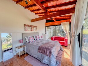 2 habitaciones, tabla de planchar con plancha, internet y ropa de cama 