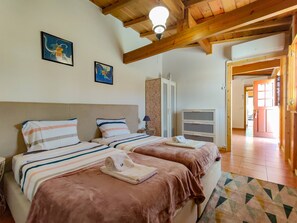 2 Schlafzimmer, Bügeleisen/Bügelbrett, Internetzugang, Bettwäsche