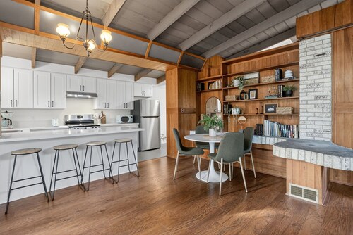Dual Mid-Century Retreat, Two Kitchens
