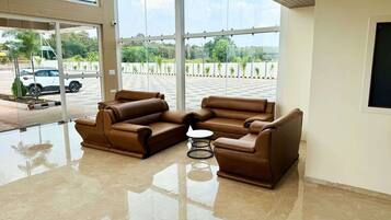 Sala de estar en el lobby