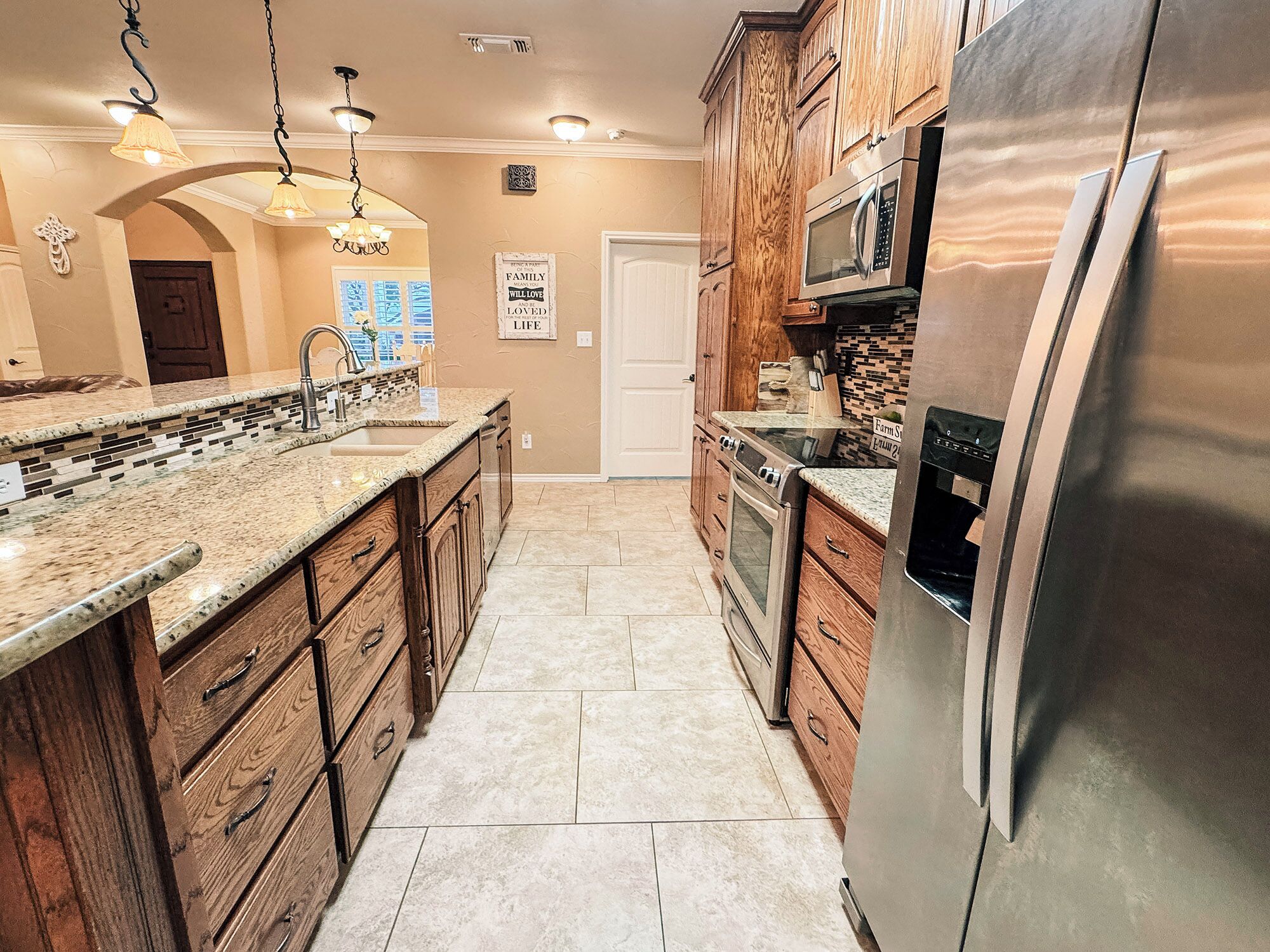 Microondas, horno, parrilla de estufa y lavavajillas 