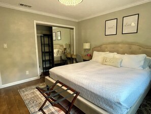 2 bedrooms, desk, iron/ironing board, travel cot