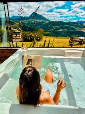 Villa | Bain à remous extérieur